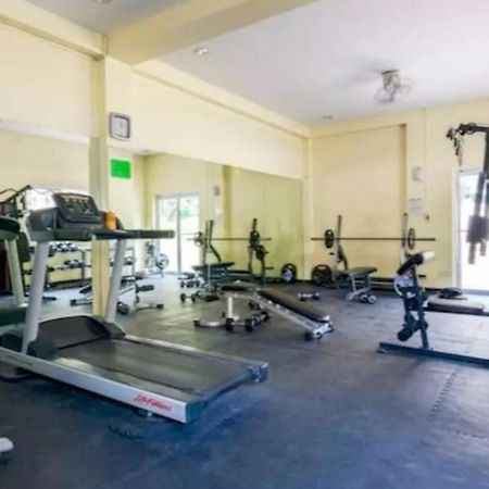 Paranaque City Chateau Elysee A3 Near Airport Wifi Kitchen מראה חיצוני תמונה