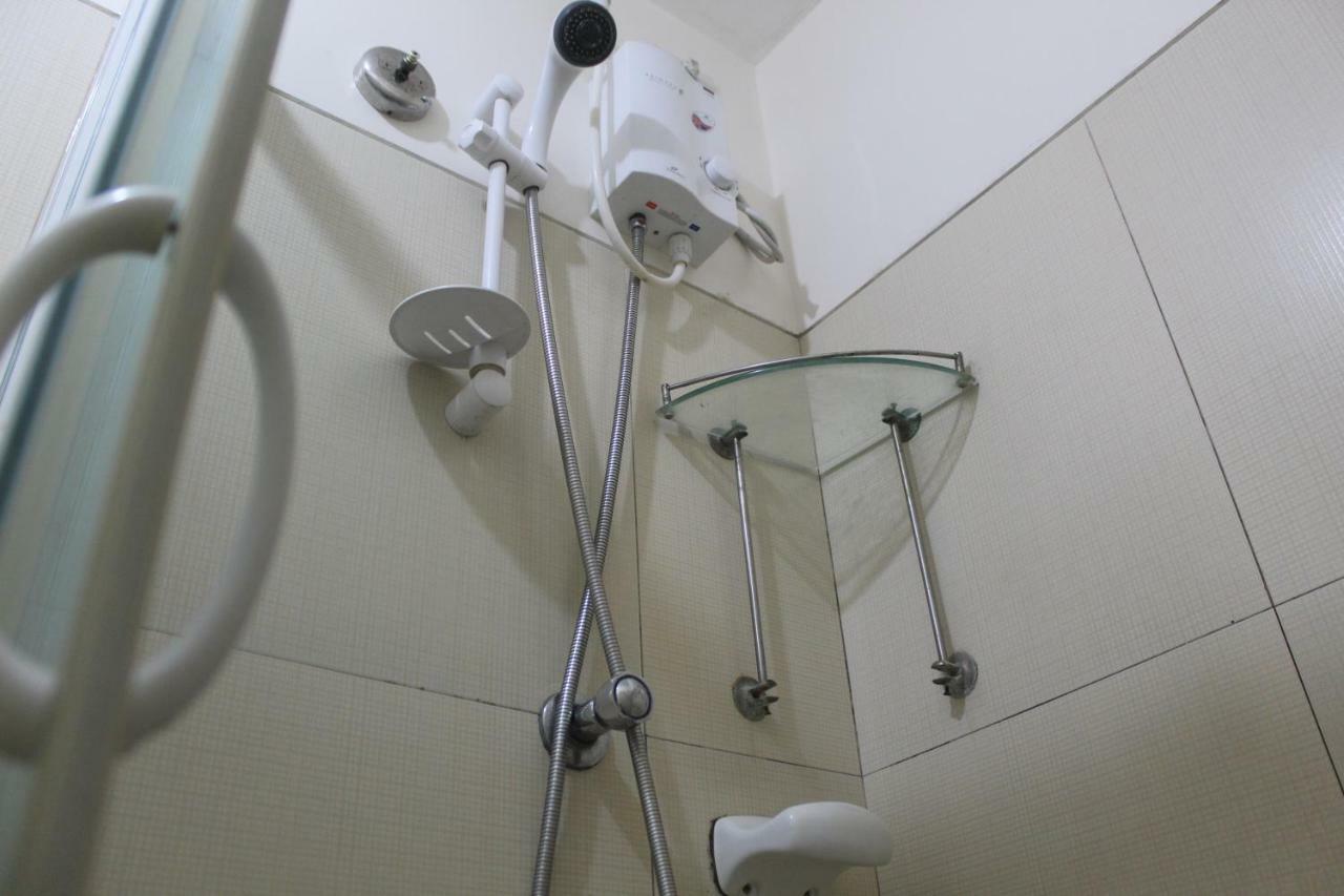 Paranaque City Chateau Elysee A3 Near Airport Wifi Kitchen מראה חיצוני תמונה