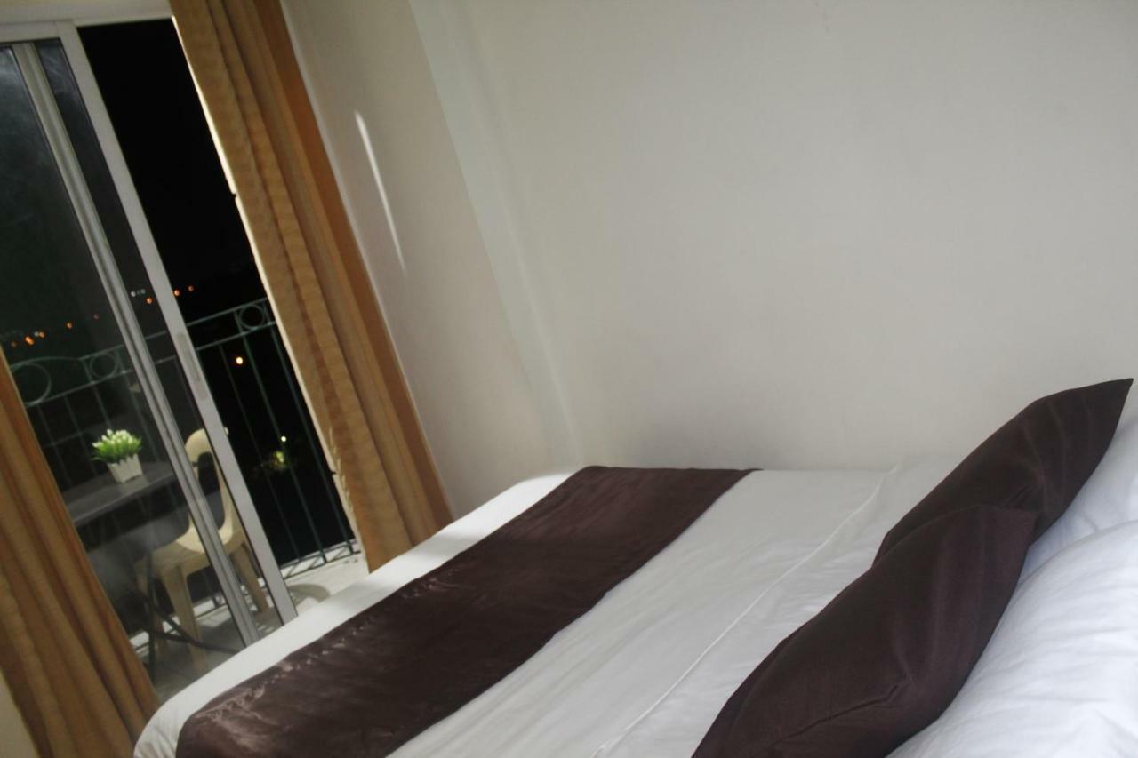 Paranaque City Chateau Elysee A3 Near Airport Wifi Kitchen מראה חיצוני תמונה