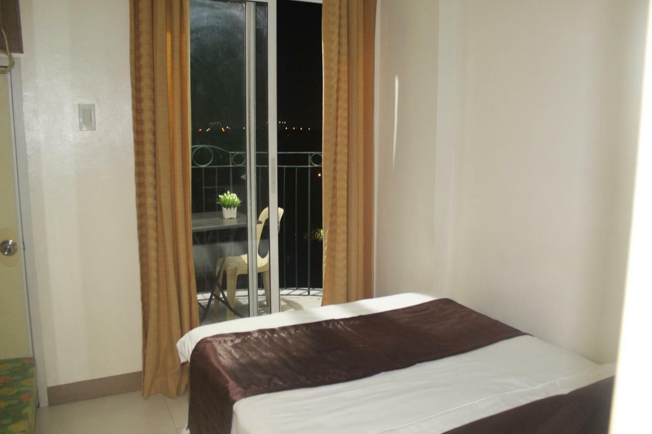 Paranaque City Chateau Elysee A3 Near Airport Wifi Kitchen מראה חיצוני תמונה